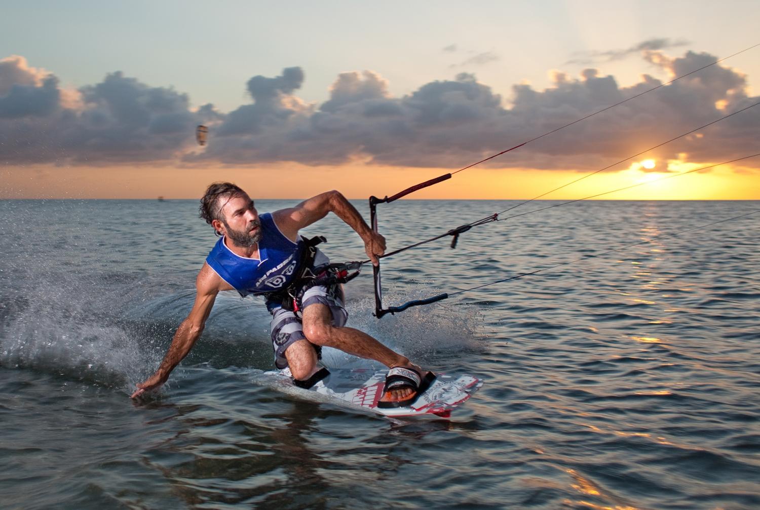 head-south-to-saintly-south-padre-island-texas-image-5-kite-boarder-photo-from-spicvb