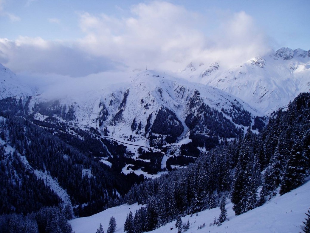 View_of_Austrian_Alps_-_St_Anton