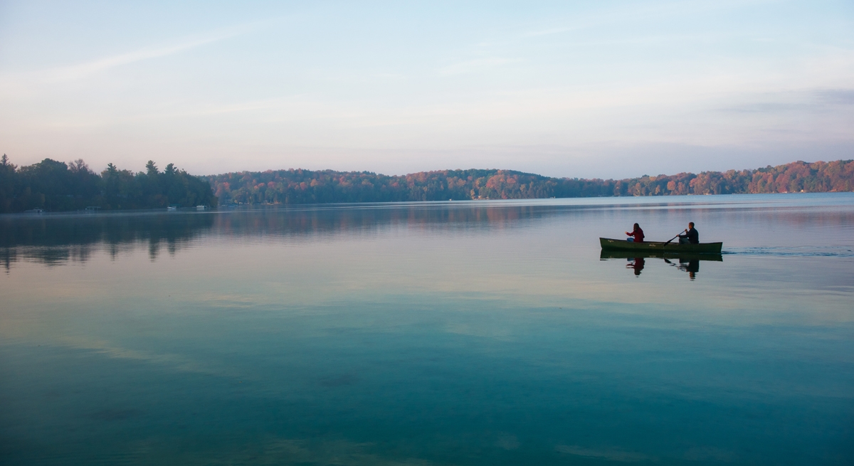 exquisite-elkhart-lake_image-1_canoeing-on-elkhart-lake_travelwisconsin-com