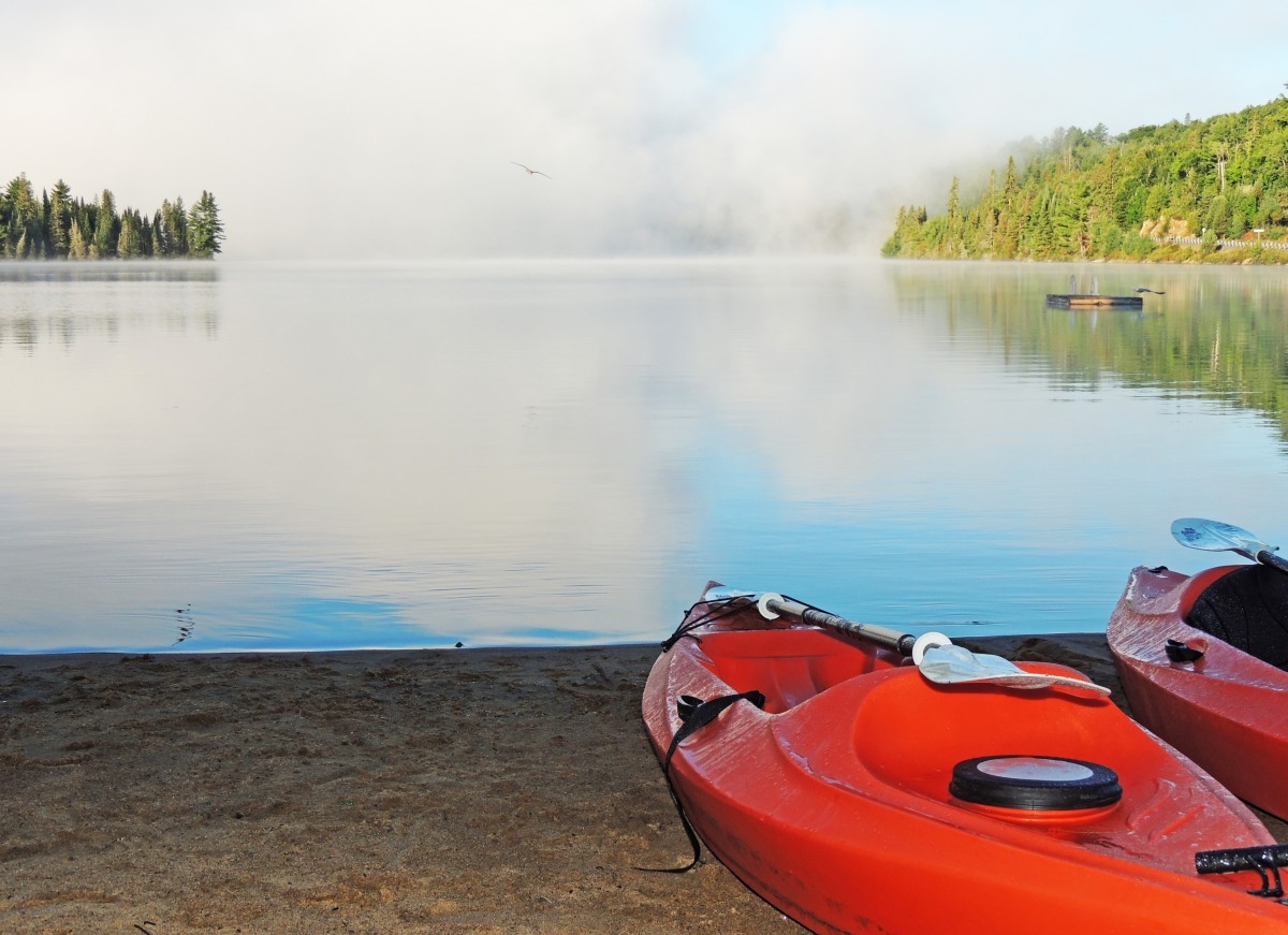 killarney_lodge_delivers_best_of_algonquin_park-image_4-kayaks-by_neil_moore