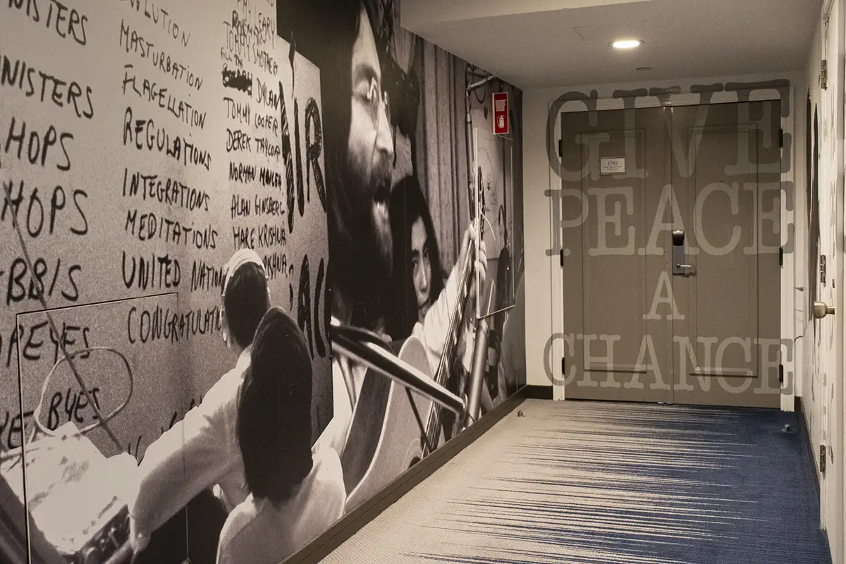 Queen Elizabeth Hotel_Hallway leading to John Lennon and Yoko Ono Suite_Carole Jobin